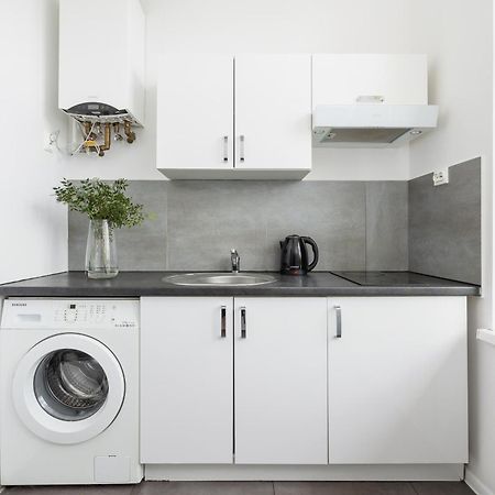 1-Bedroom Apartment With Balcony - Dluga 65 Krakow Luaran gambar